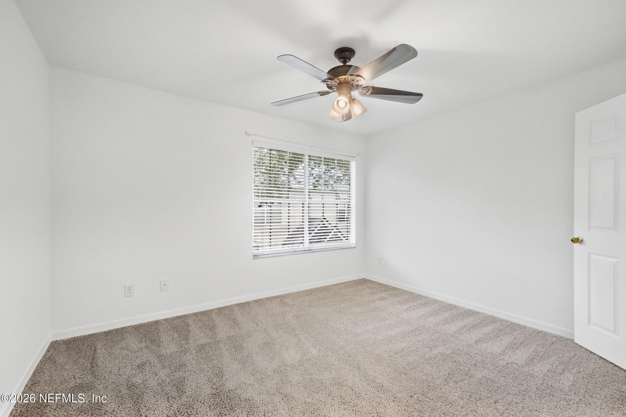 13703 N RICHMOND PARK Drive N 2109