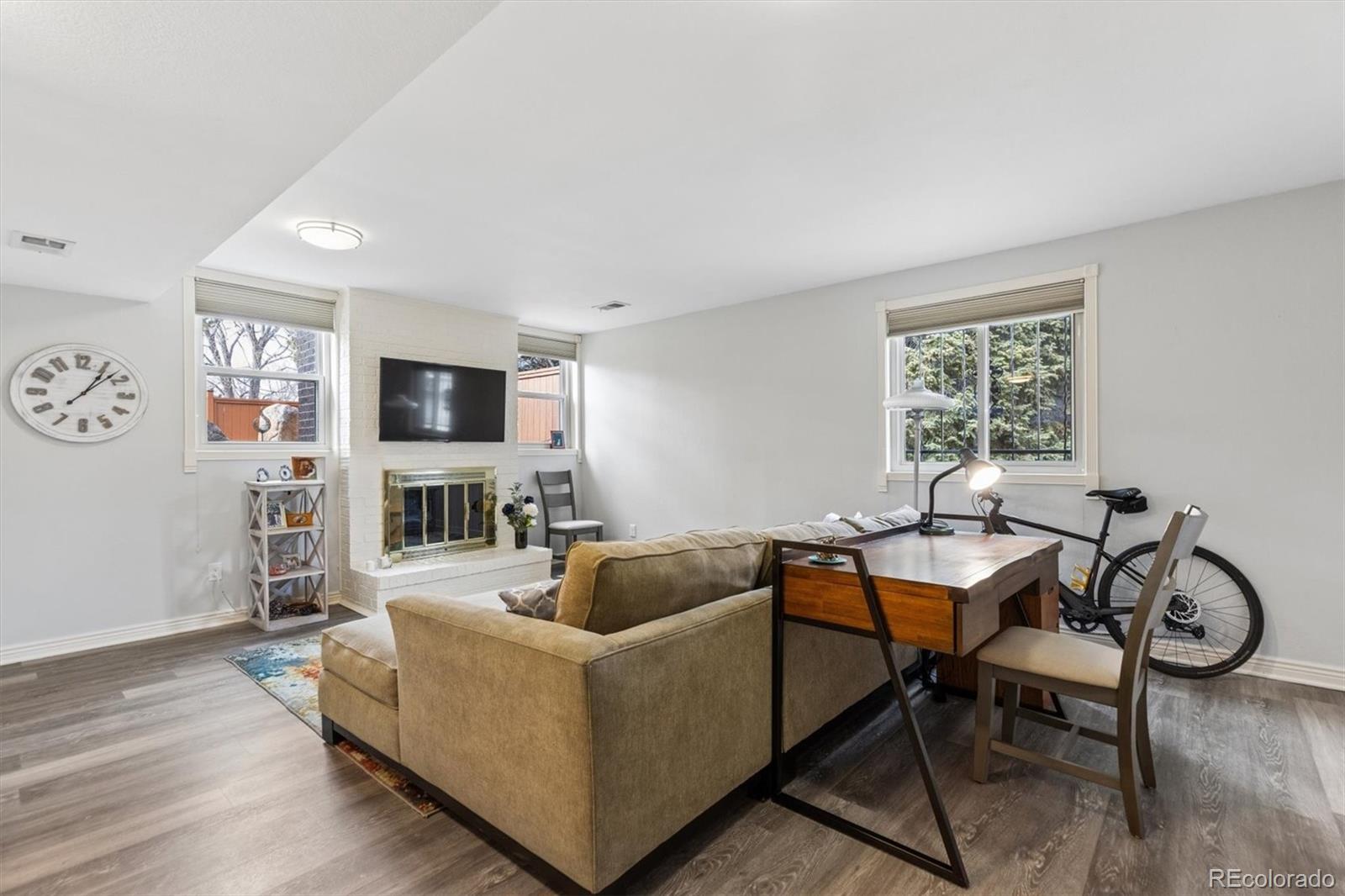 101 S Upham Court