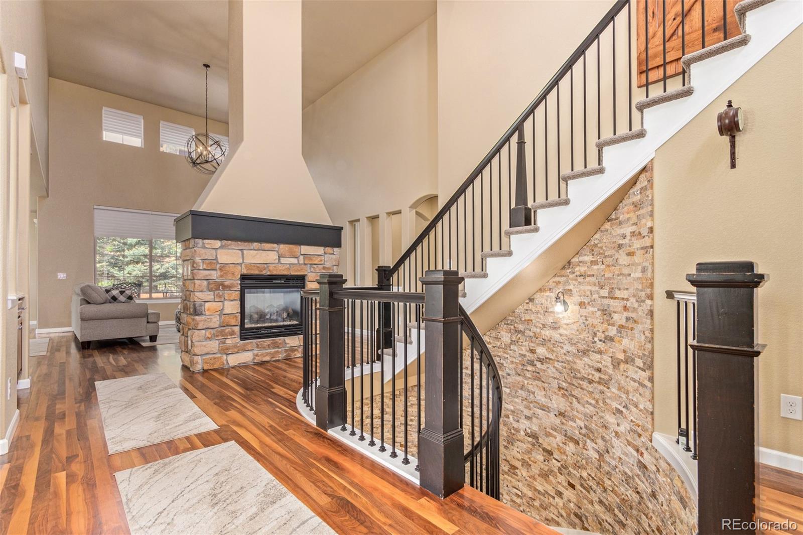 14921 W Warren Avenue