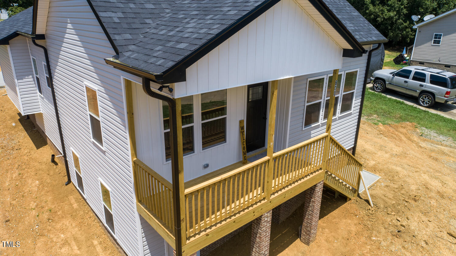600 E E. Elm Street