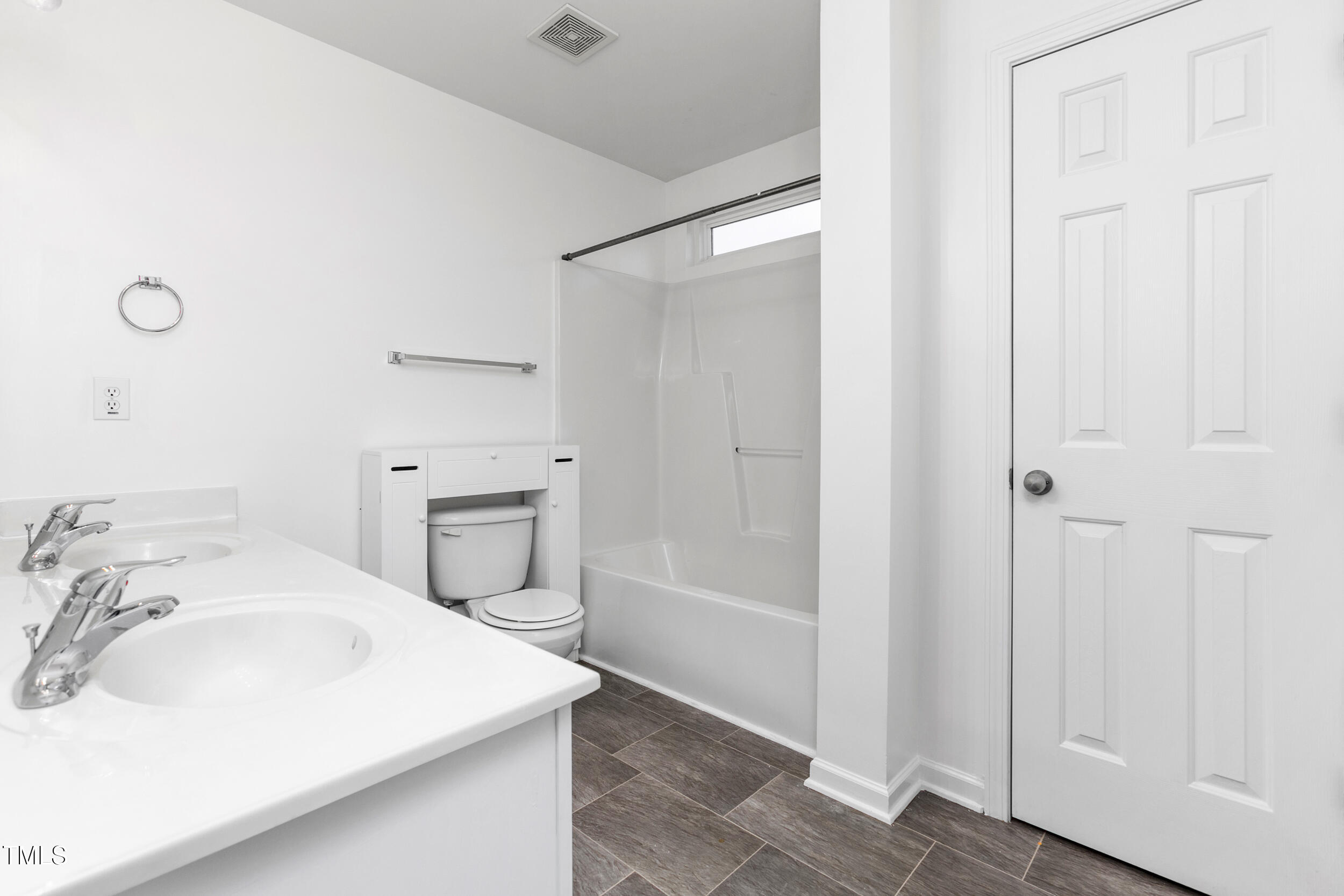 1411 Birkdale Circle