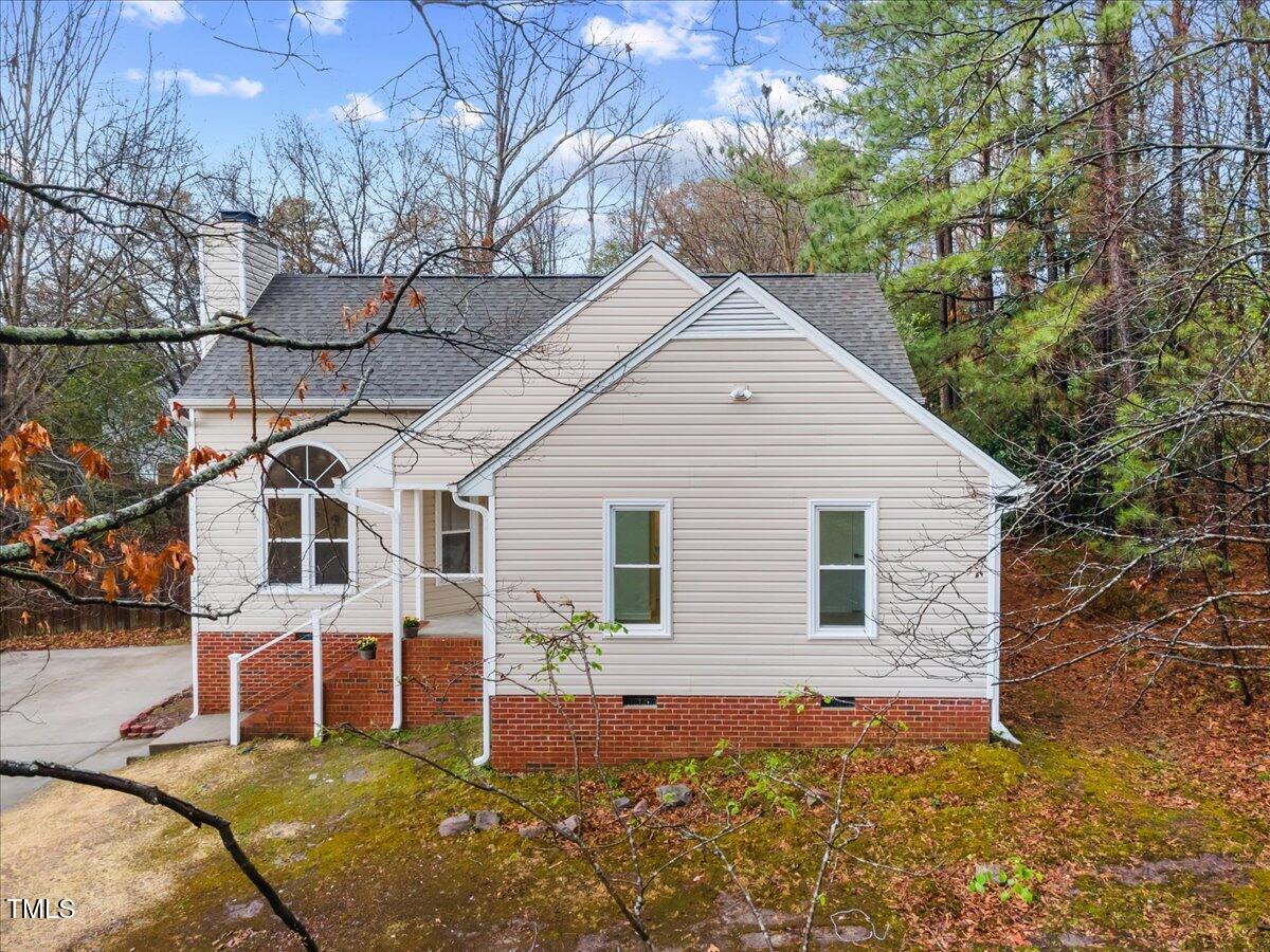 3709 Donna Road