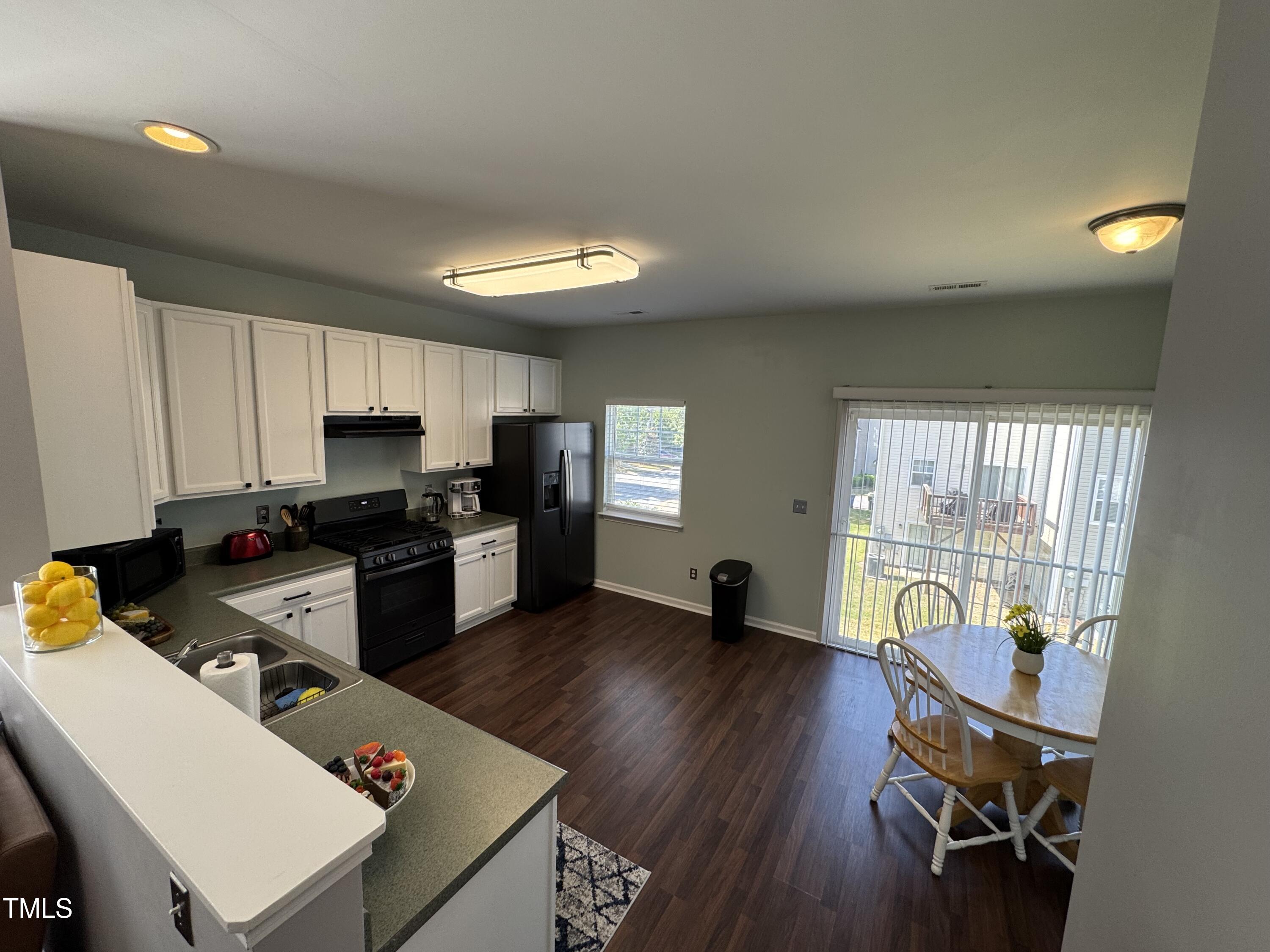 4910 Briarstone Court