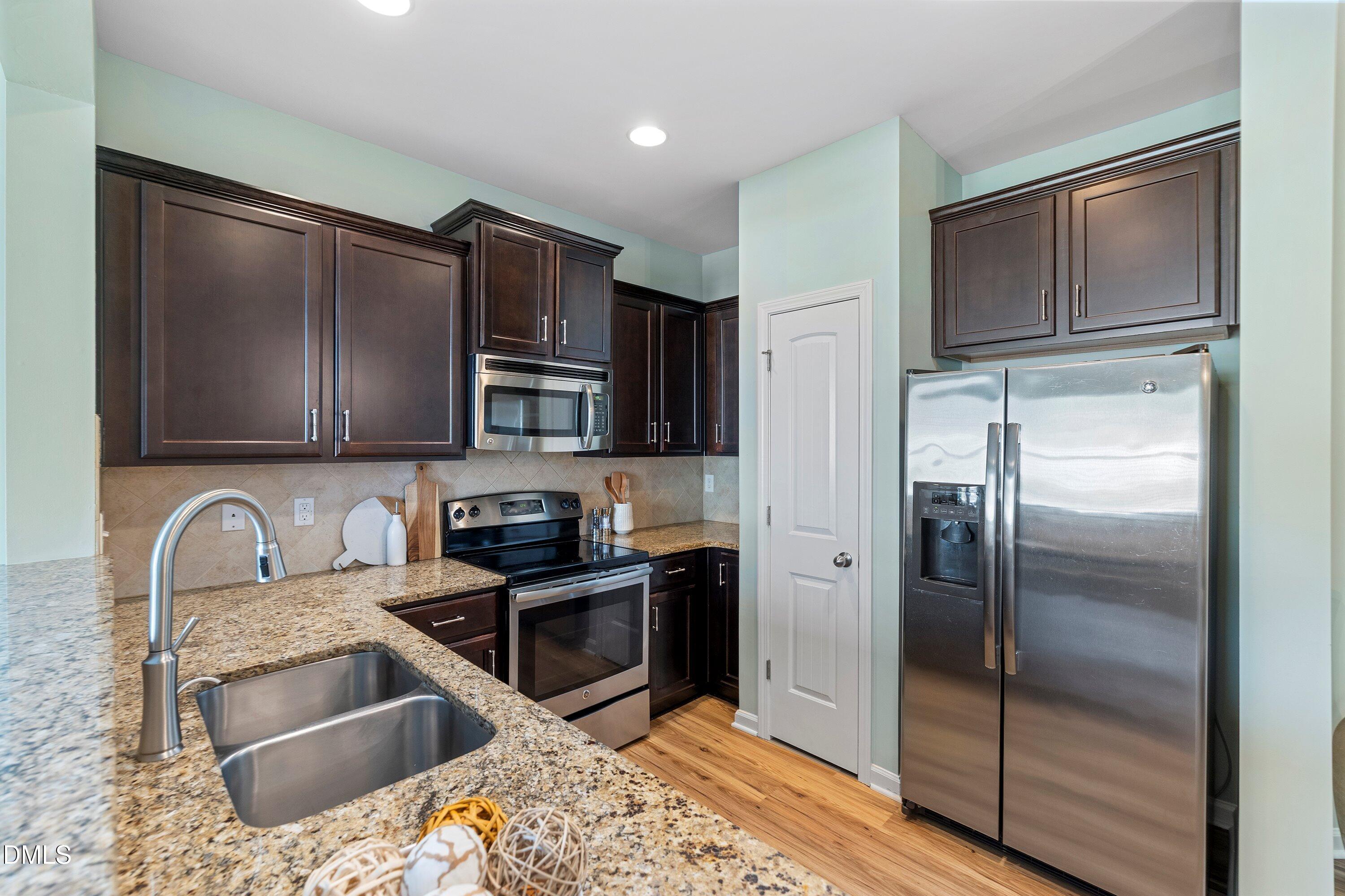 4205 Ginger Sprout Drive