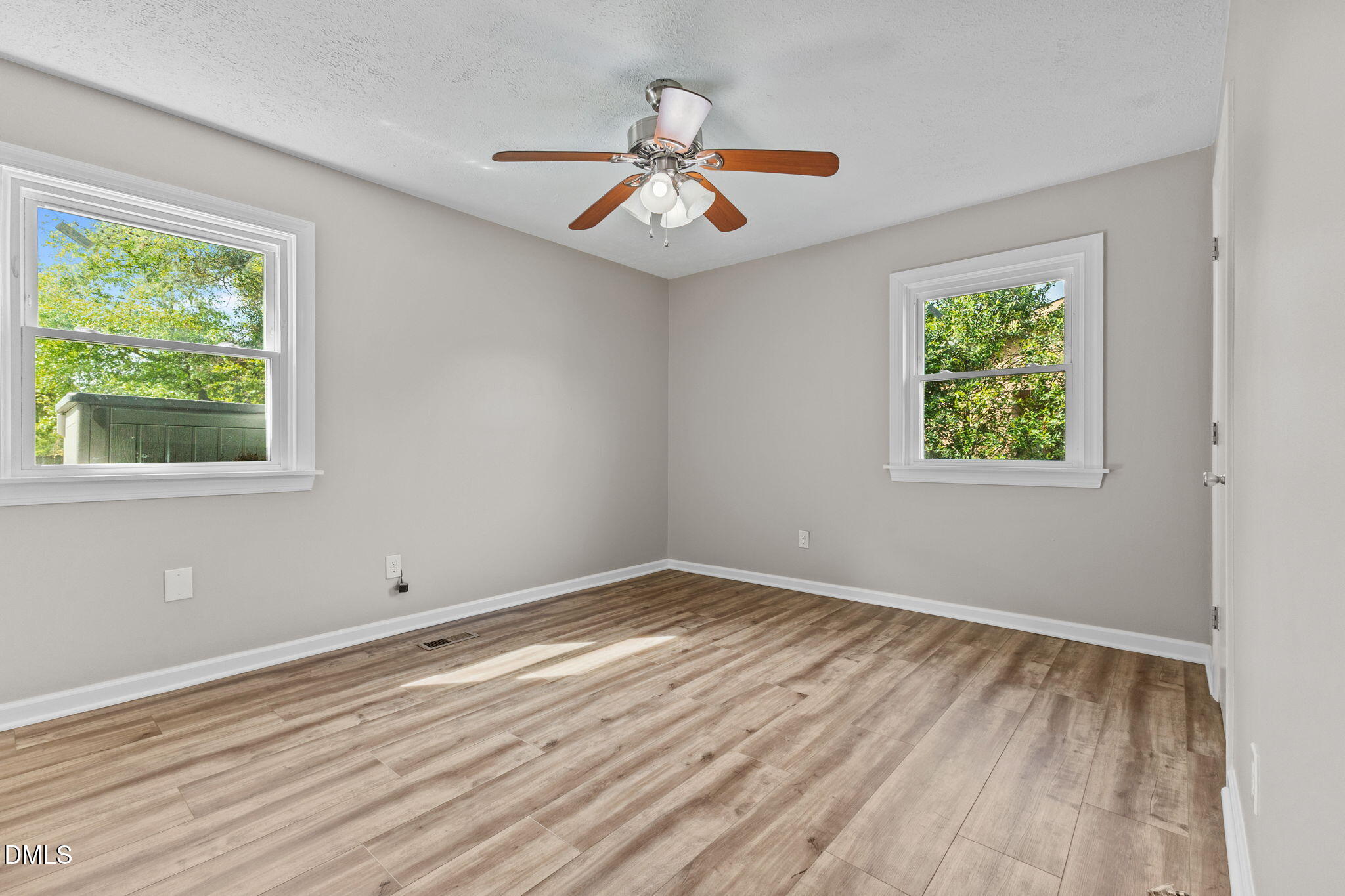 3857 Cumberland Road