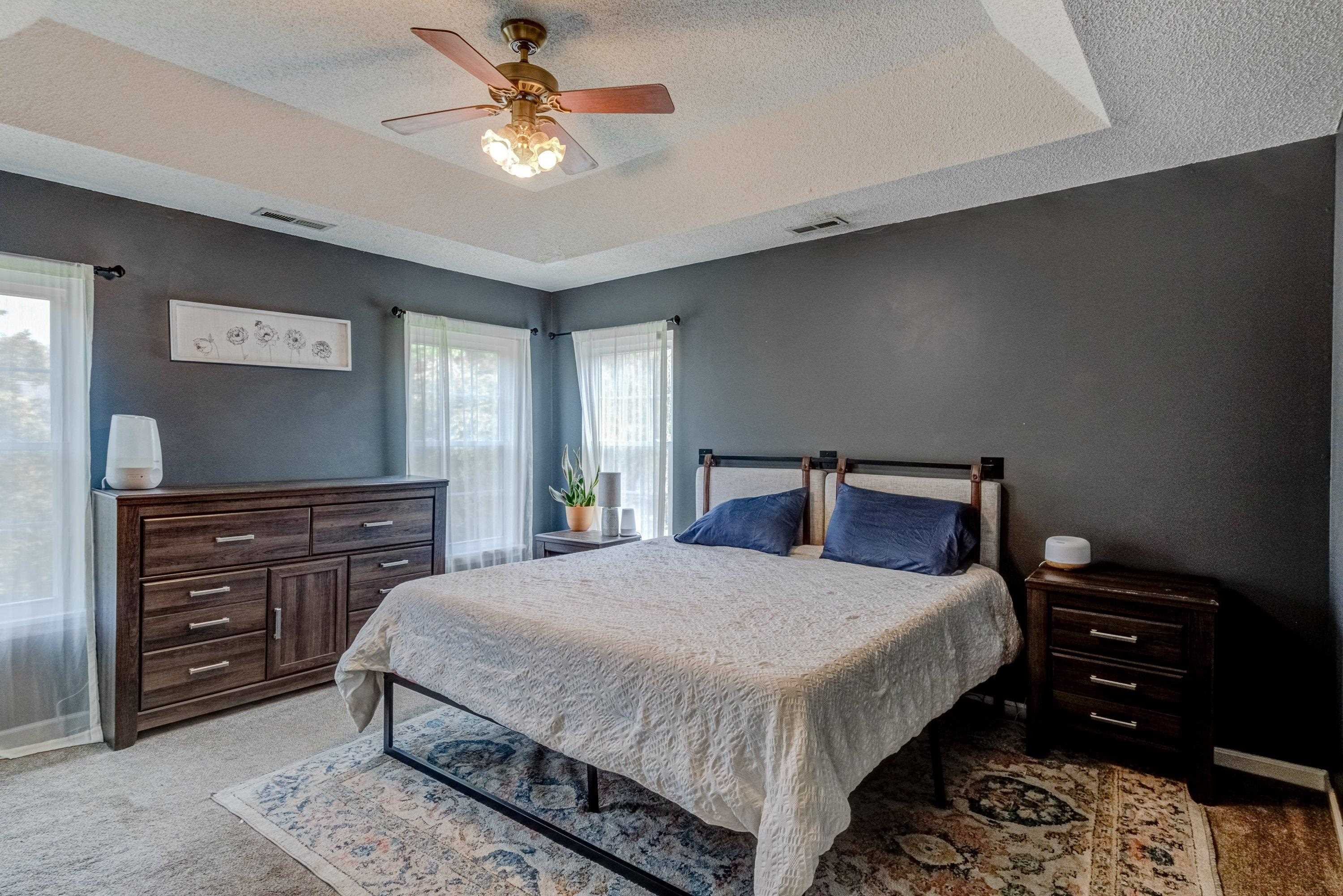 909 Starkland Way