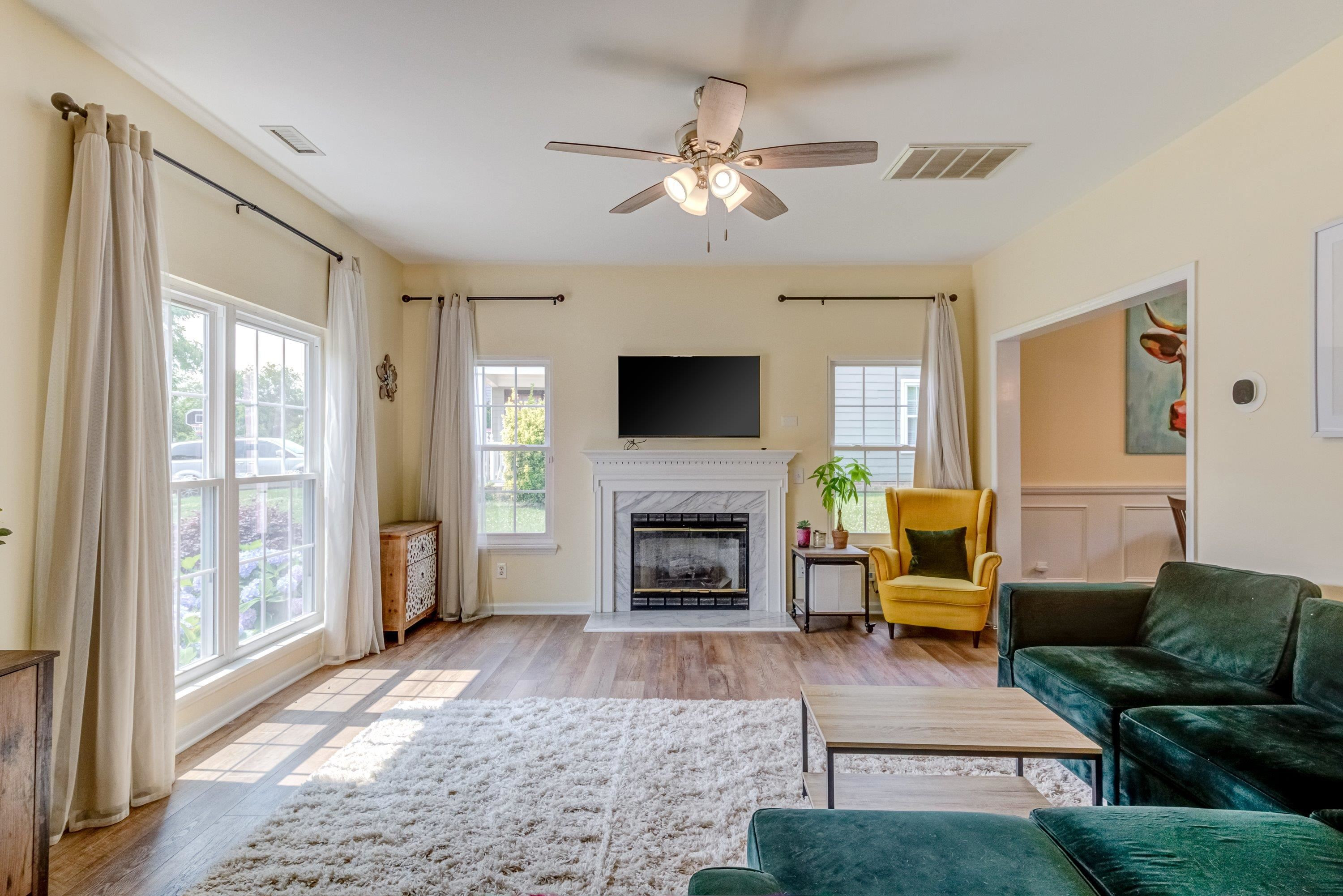 909 Starkland Way
