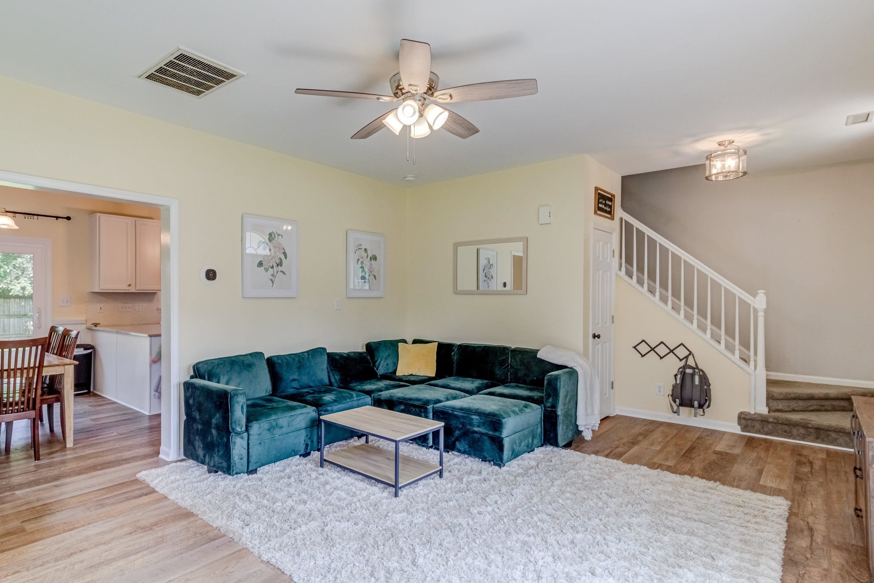 909 Starkland Way