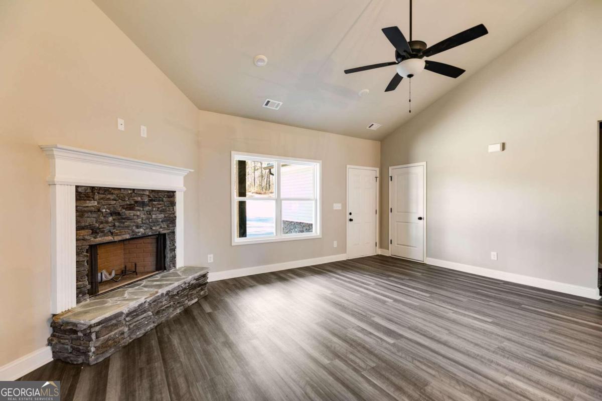 4084 OLD CARTERSVILLE Road