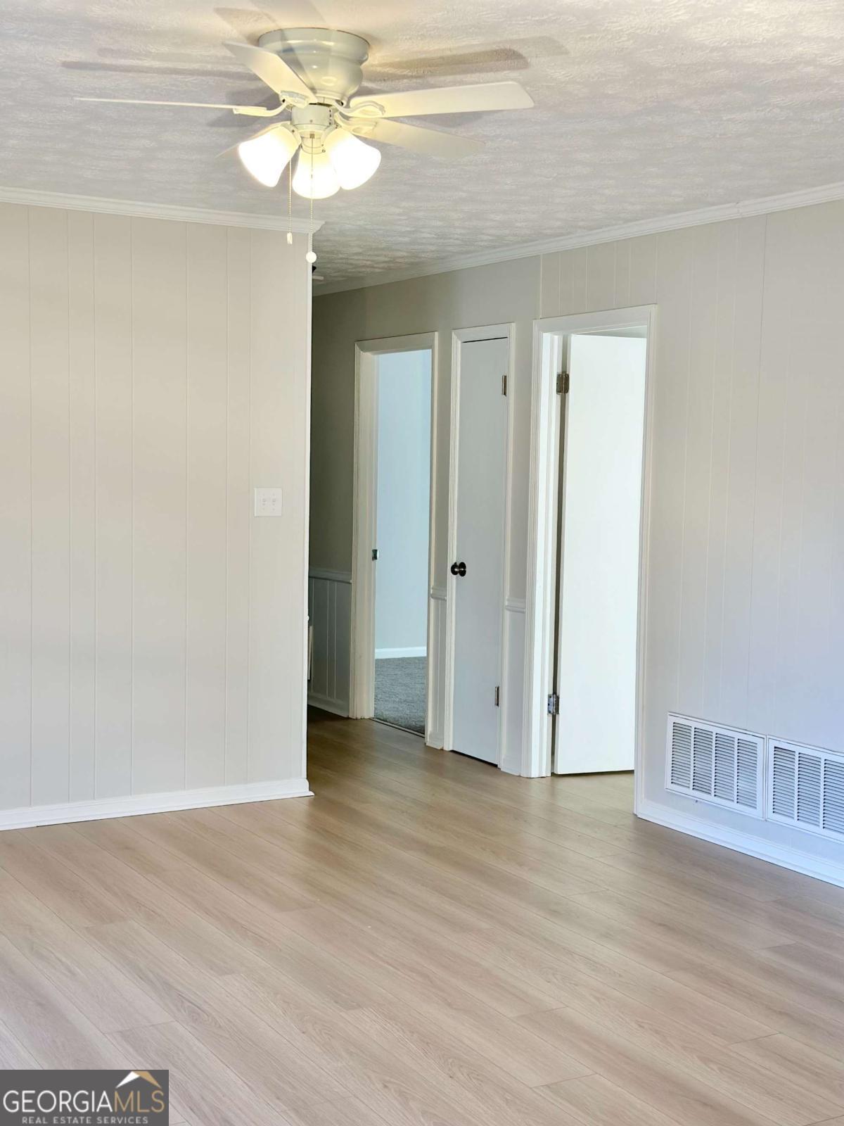 553 W SANDTOWN Road SW