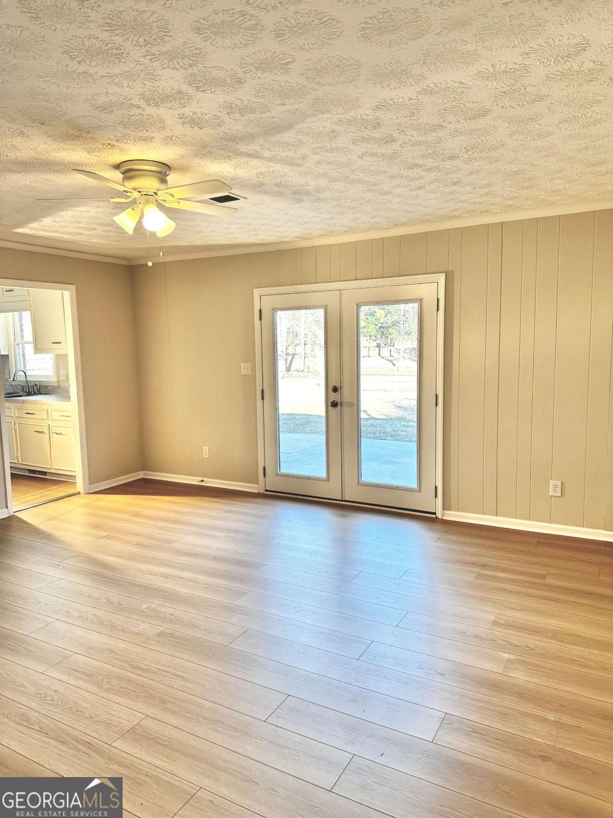 553 W SANDTOWN Road SW