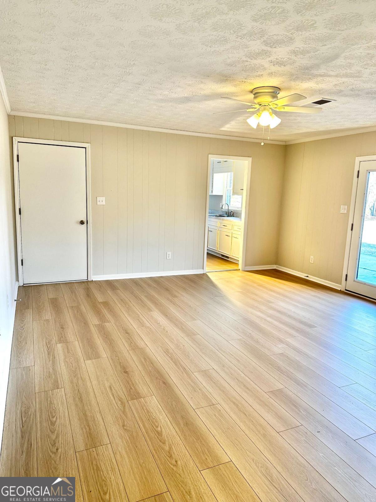 553 W SANDTOWN Road SW