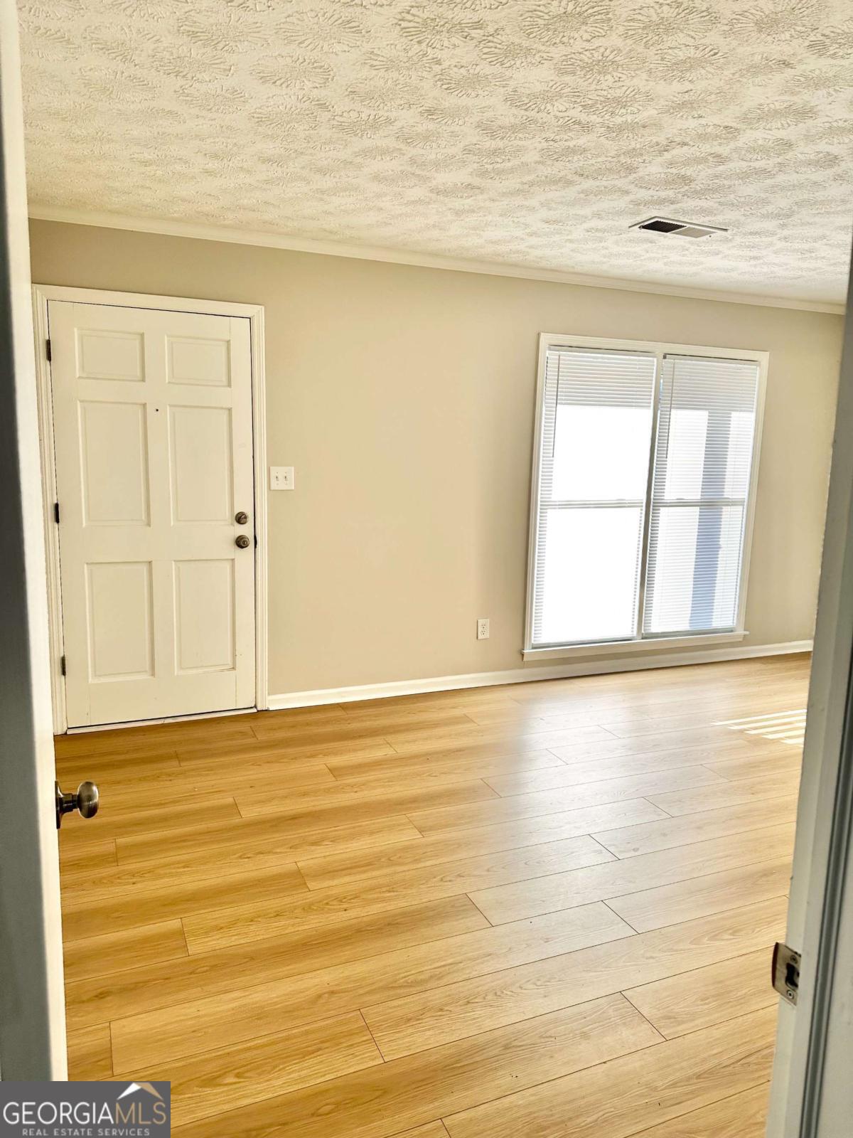 553 W SANDTOWN Road SW