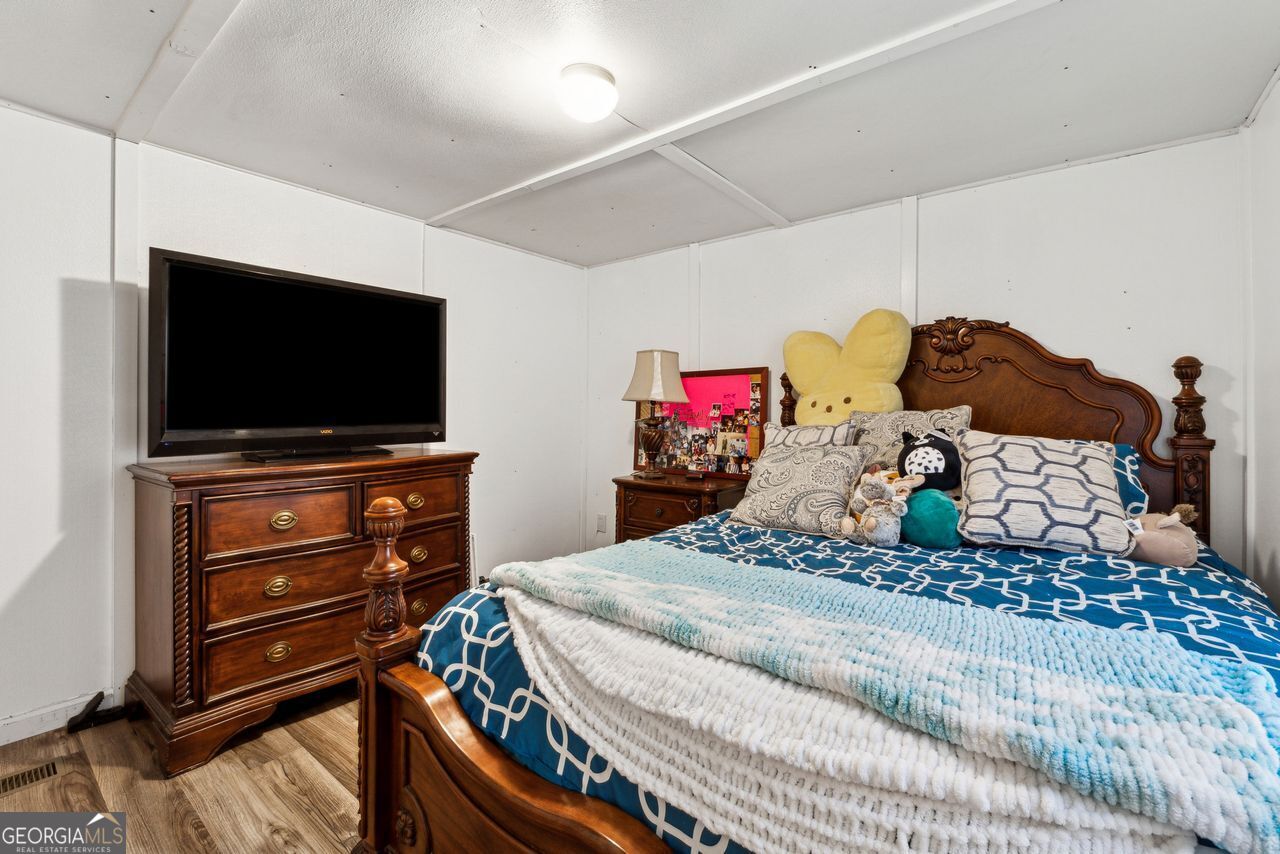 5381 Groovers Landing Road