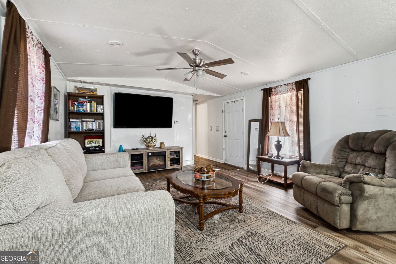 5381 Groovers Landing Road