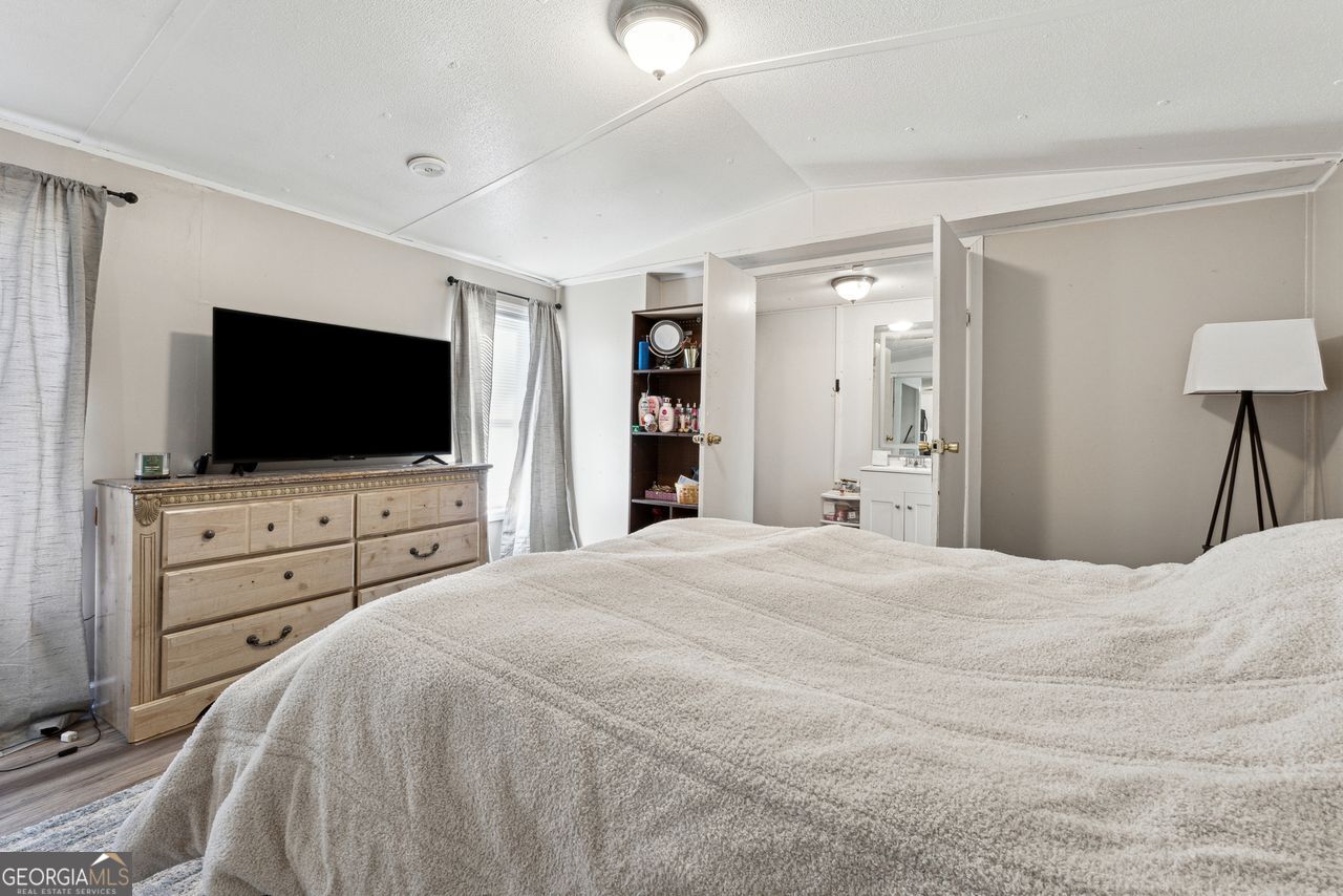 5381 Groovers Landing Road