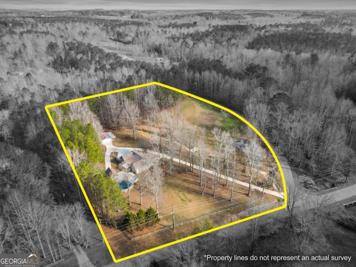 542 Schoolhouse Road