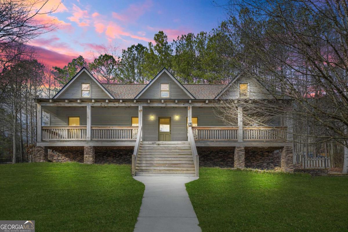 542 Schoolhouse Road