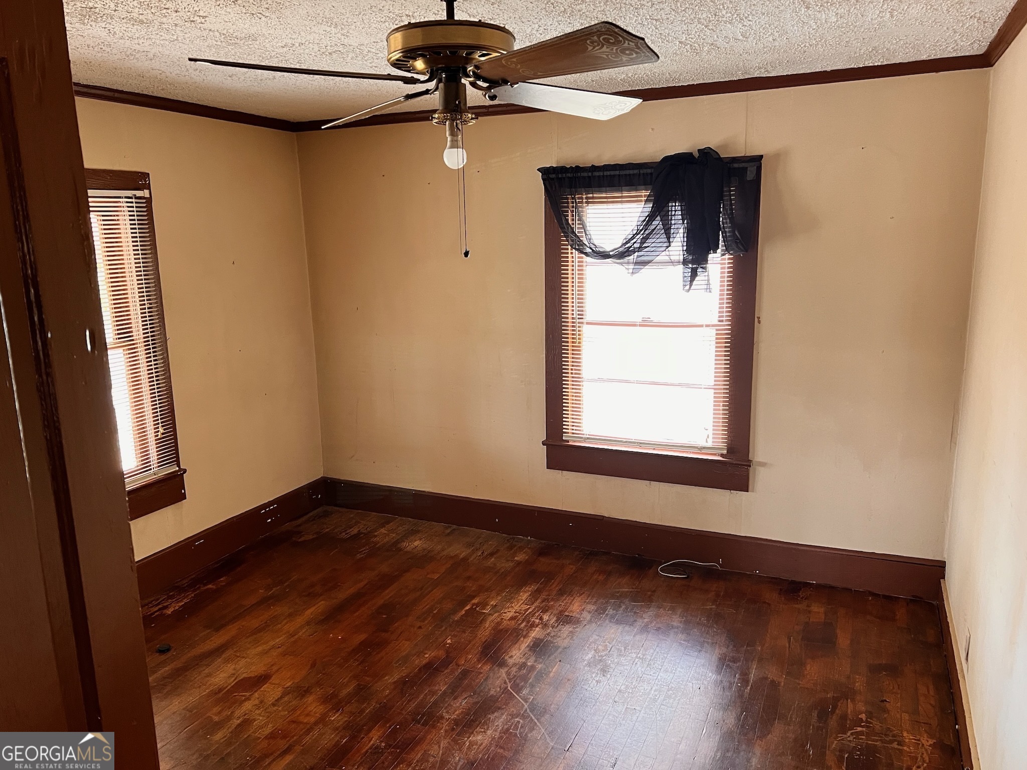 121 ROOSEVELT Street