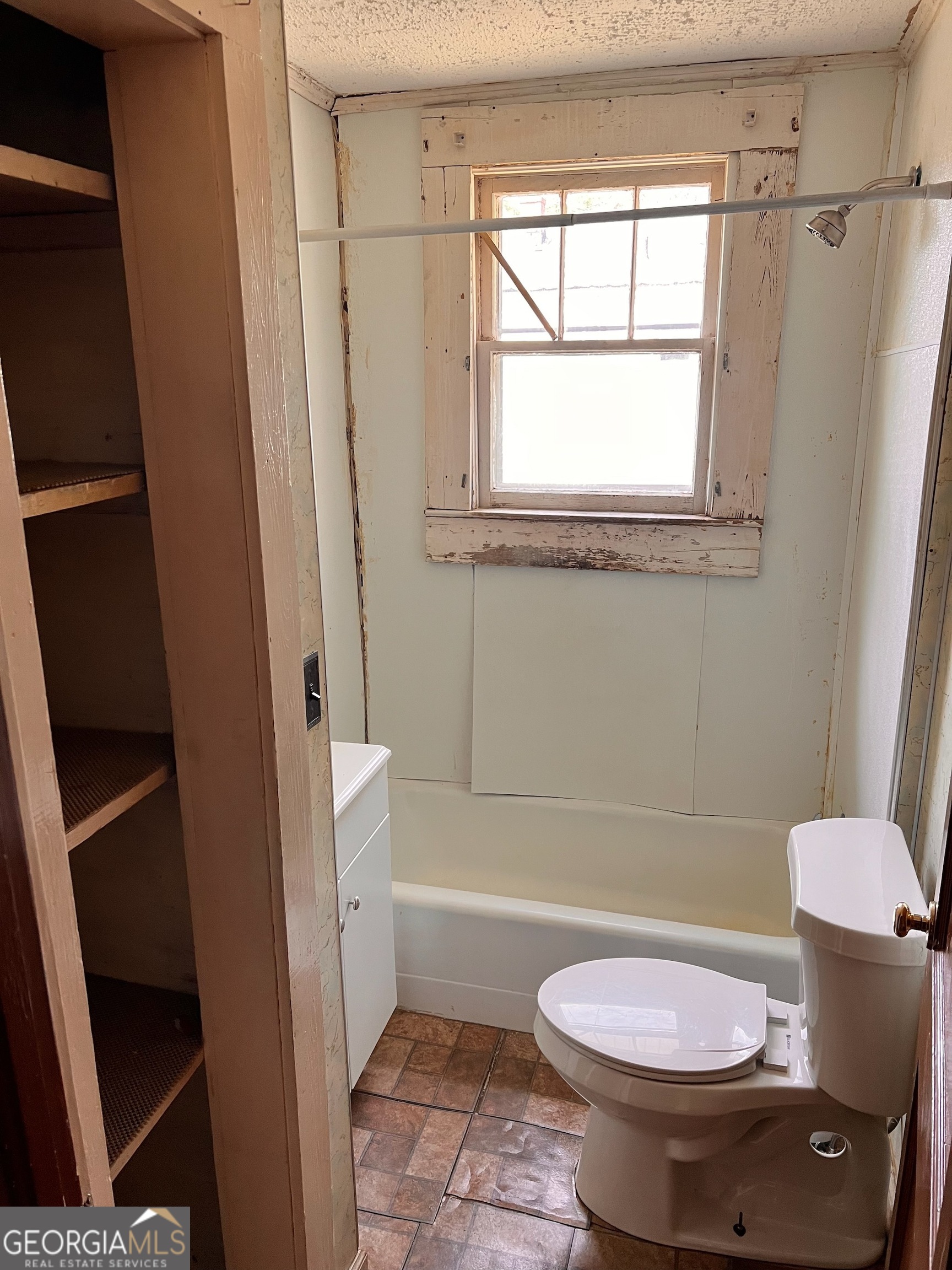 121 ROOSEVELT Street