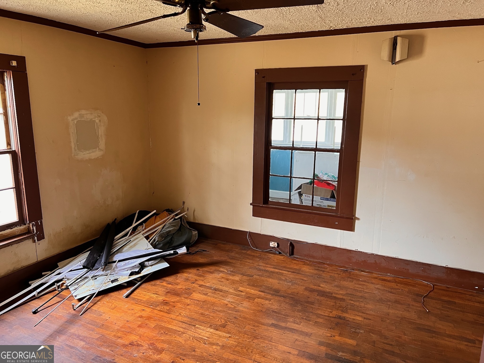 121 ROOSEVELT Street