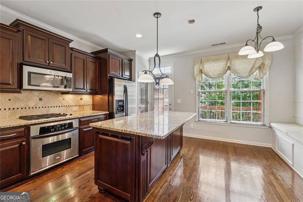 1278 Discover Green Lane # 7