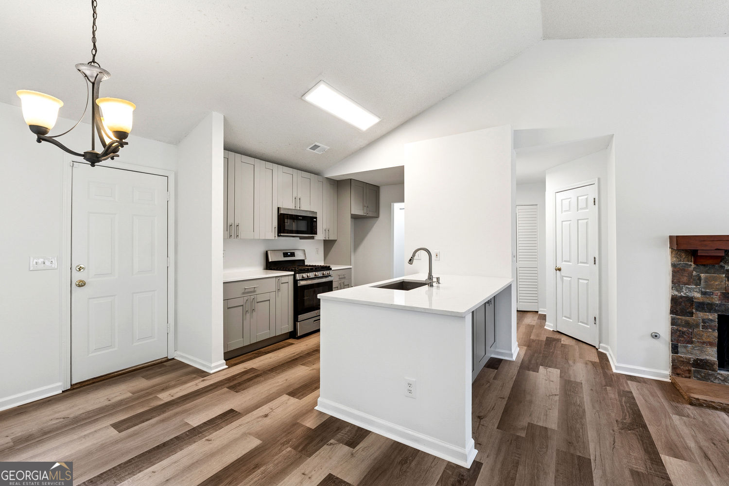 3807 Tidewater Way NW