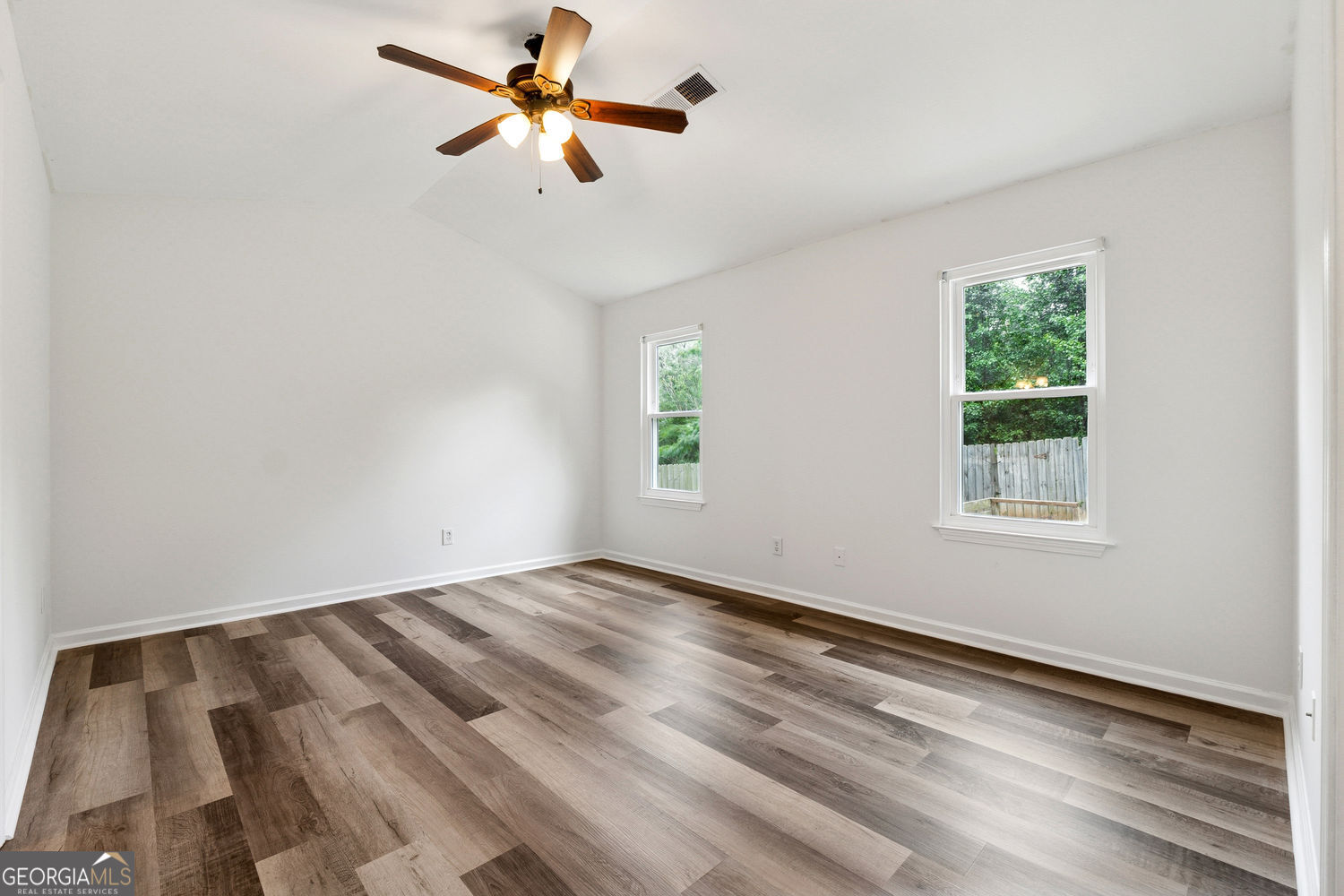 3807 Tidewater Way NW