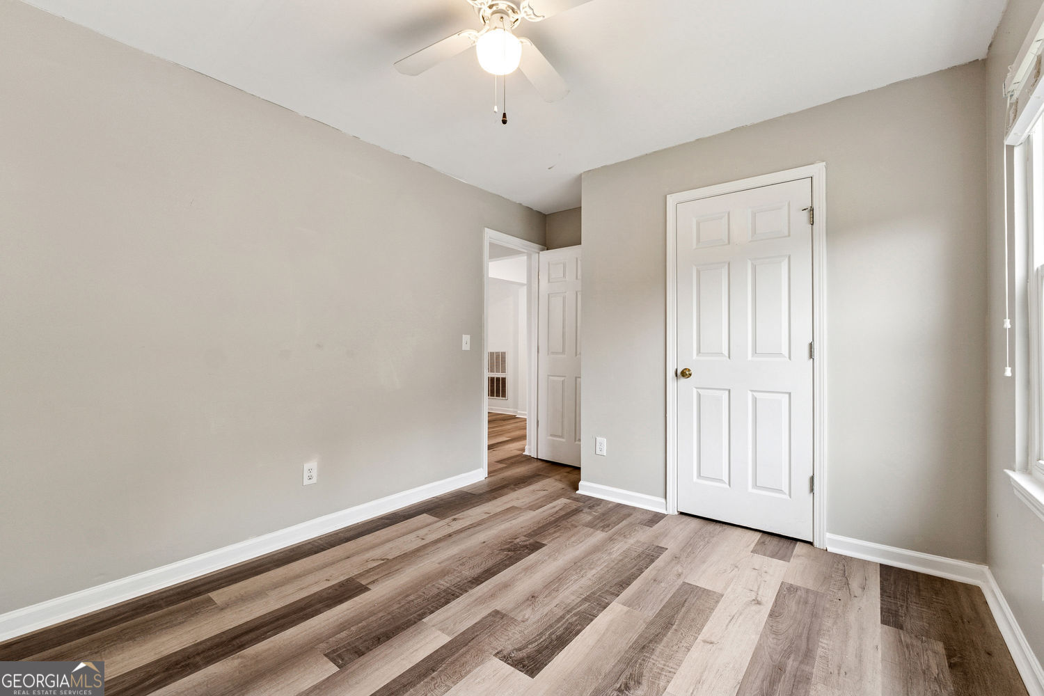 3807 Tidewater Way NW