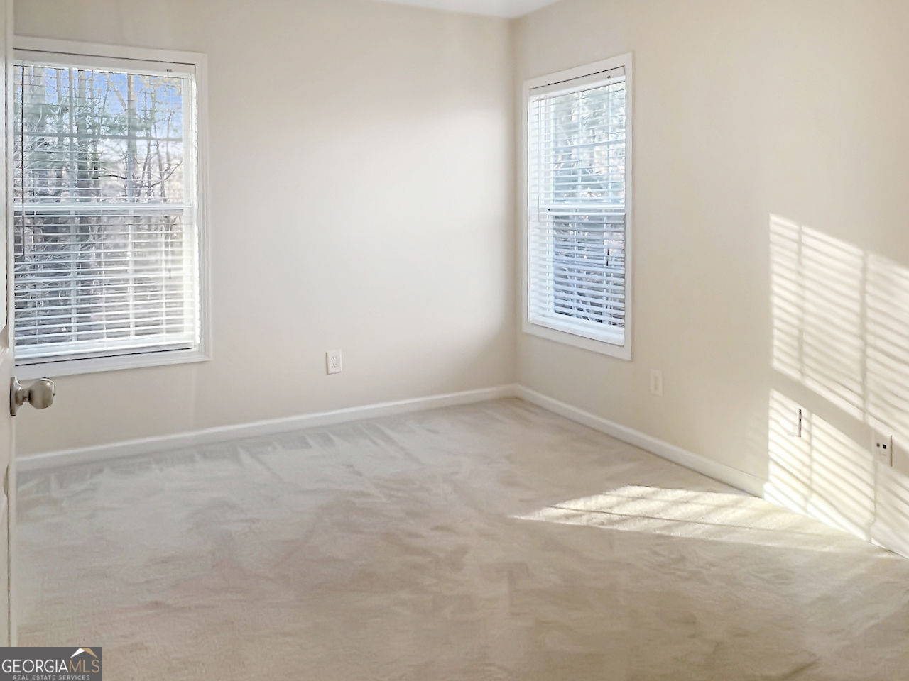 6320 Rooks Pass SE