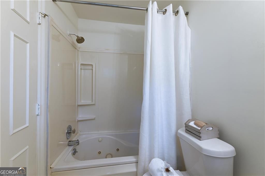 1697 Cedar Bluff Way