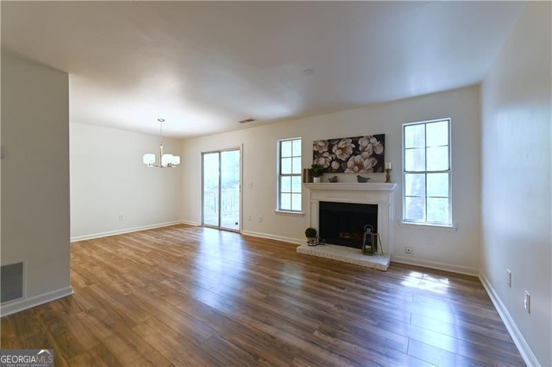 1697 Cedar Bluff Way