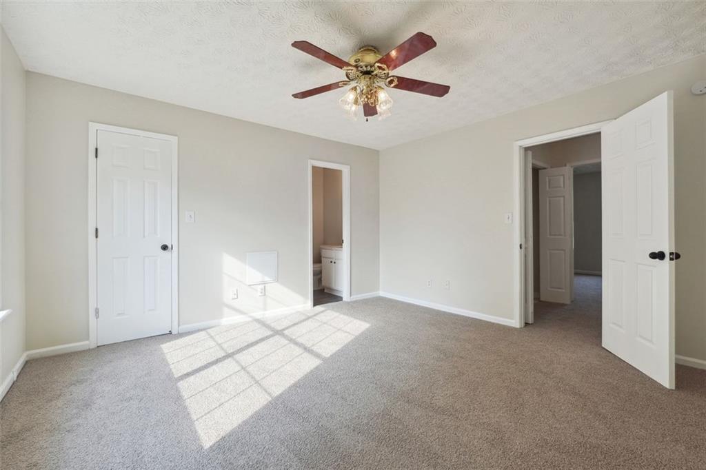 1070 Travelers Trail NW