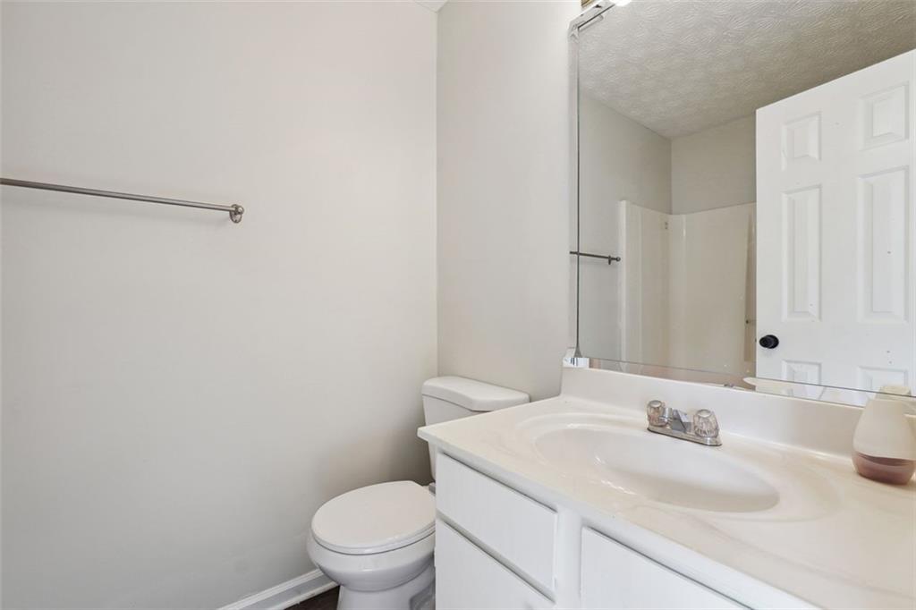 1070 Travelers Trail NW