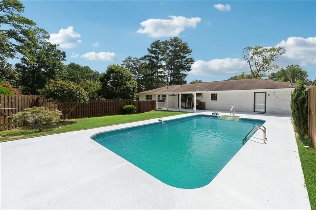 240 Nickajack Road SW