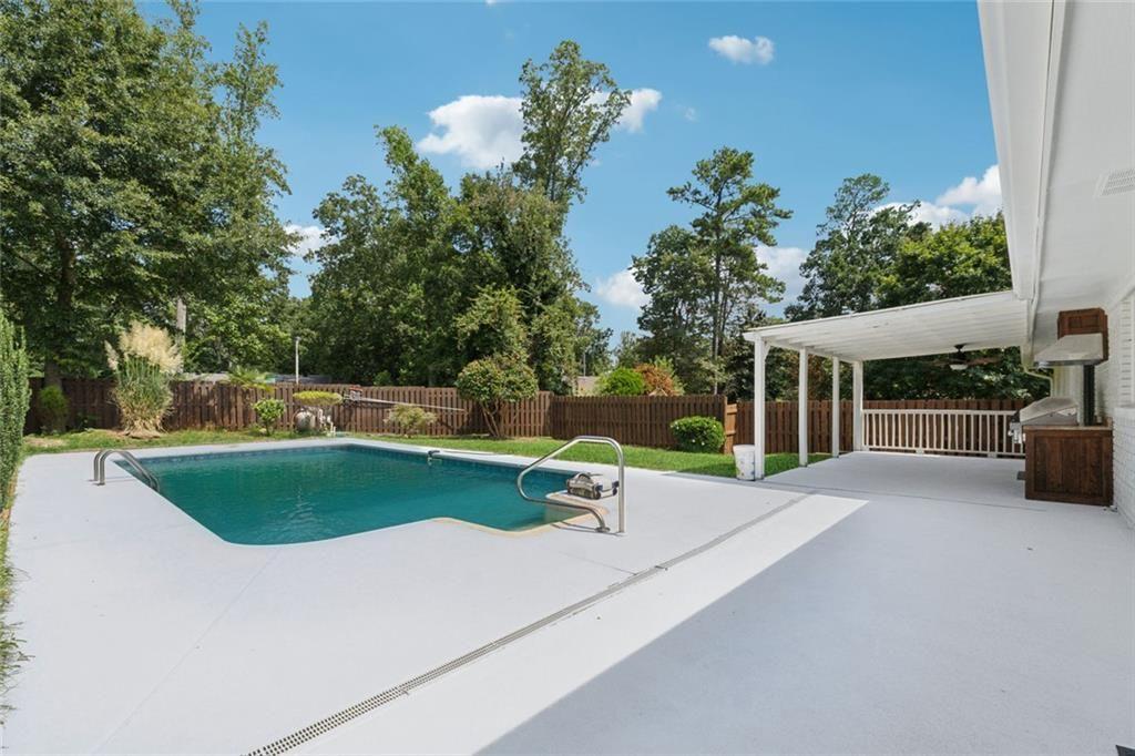 240 Nickajack Road SW