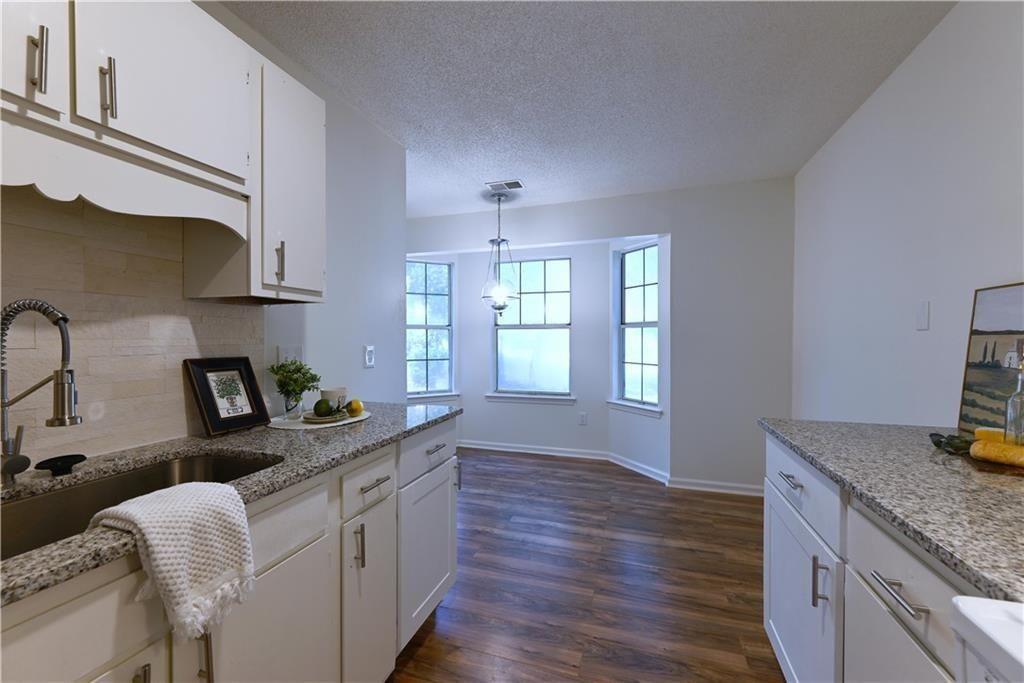 1697 Cedar Bluff Way