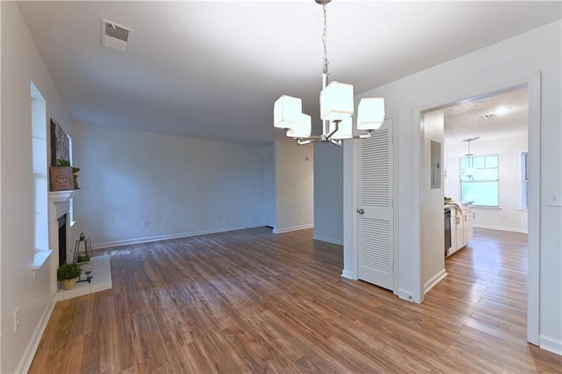 1697 Cedar Bluff Way