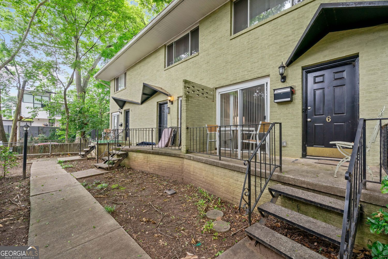 411 10th Street NE # 6