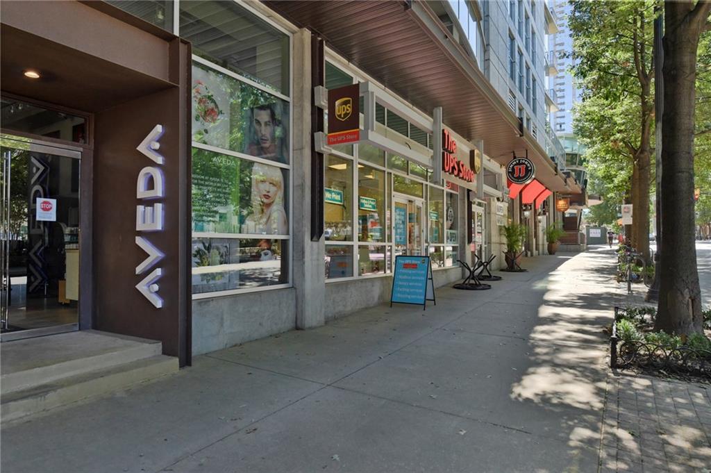 411 10th Street NE Unit 6