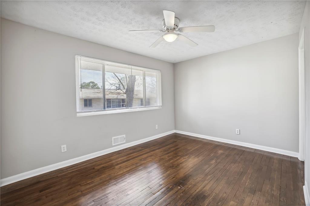 411 10th Street NE Unit 6