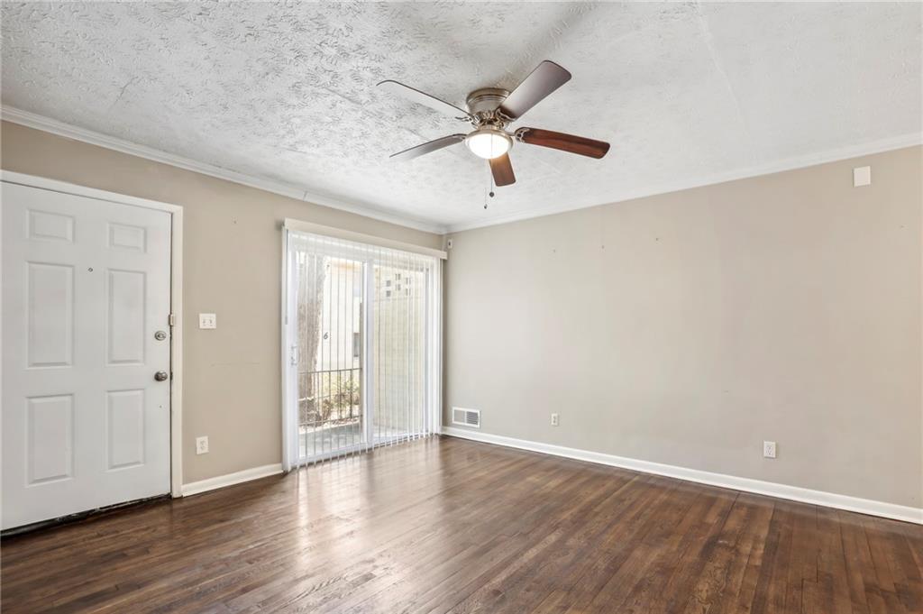 411 10th Street NE Unit 6