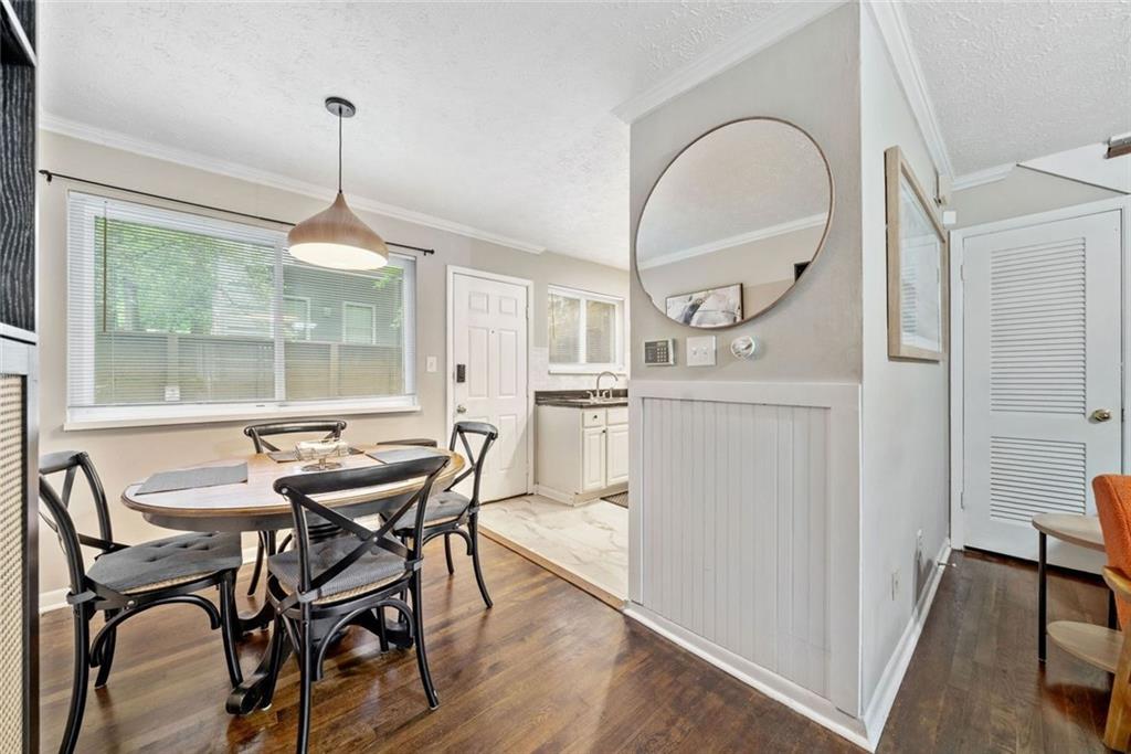 411 10th Street NE Unit 6