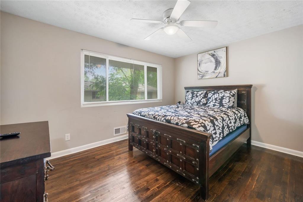 411 10th Street NE Unit 6