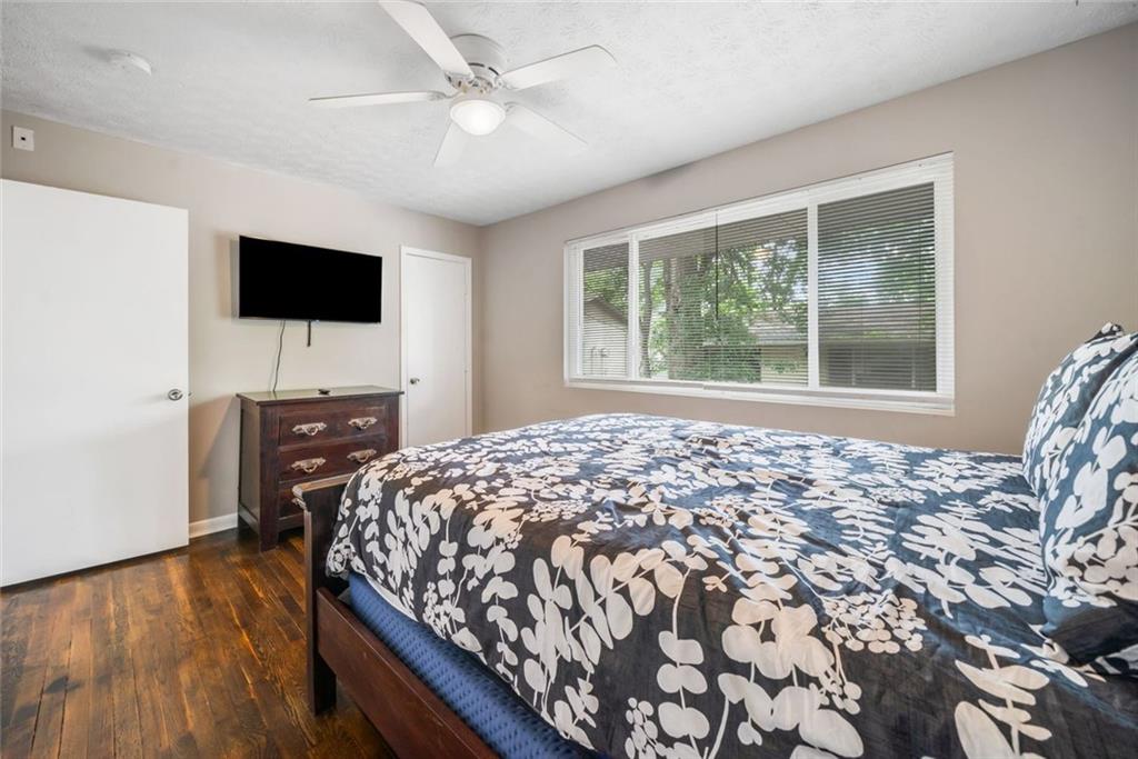 411 10th Street NE Unit 6