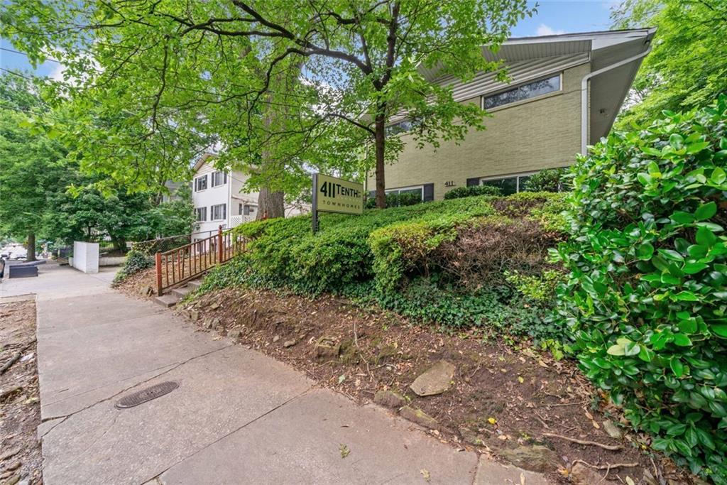 411 10th Street NE Unit 6