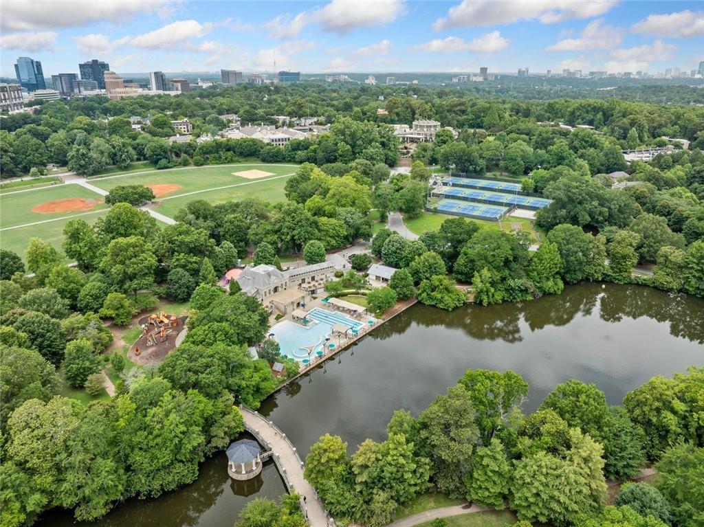 411 10th Street NE Unit 6