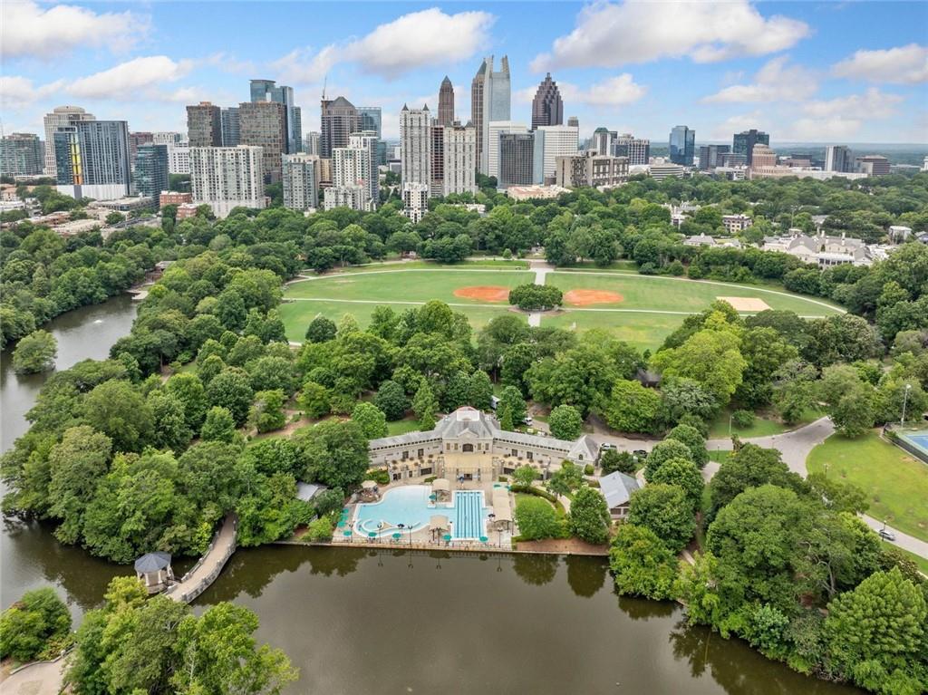 411 10th Street NE Unit 6