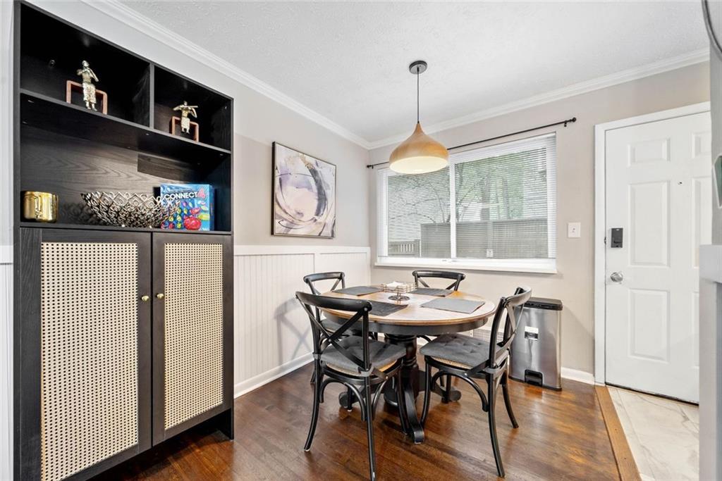 411 10th Street NE Unit 6