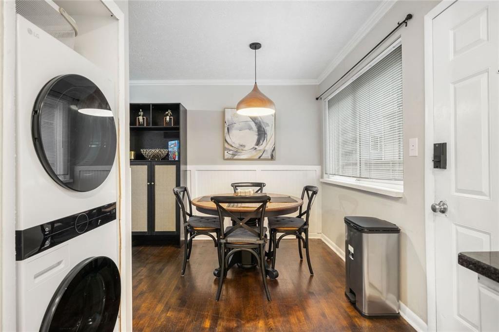 411 10th Street NE Unit 6